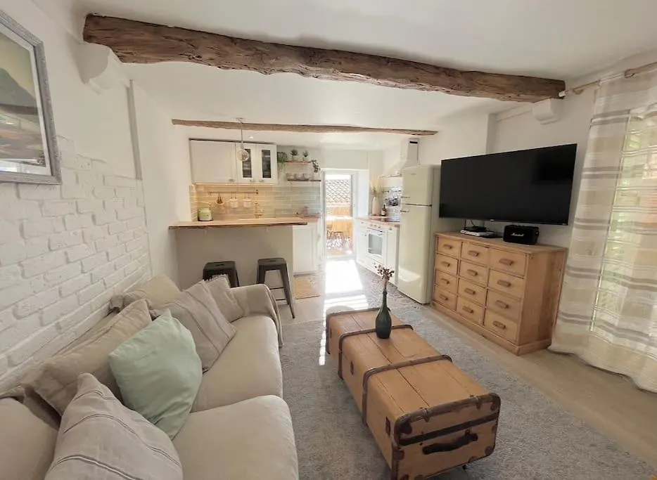 Holiday home Casa Maya Cinema Room Vue Montagne La Penne France